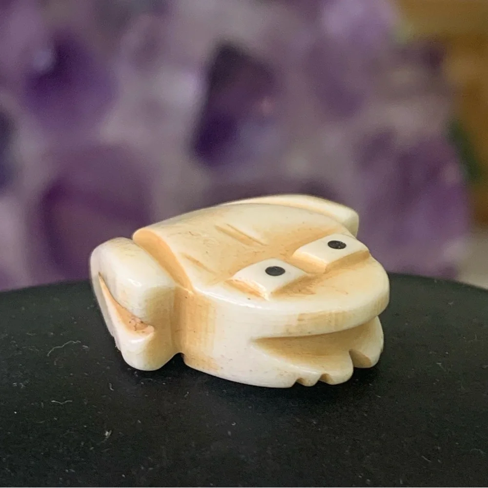 Hand Carved Frog Bone Bead Native American Style Miniature Fetish Animal .8